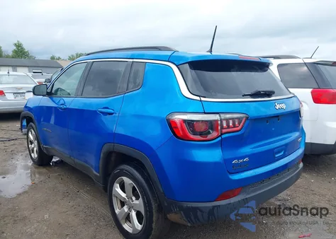 2018 Jeep Compass Latitude 4X4 from USA, damaged, VIN 3C4NJDBB6JT479473